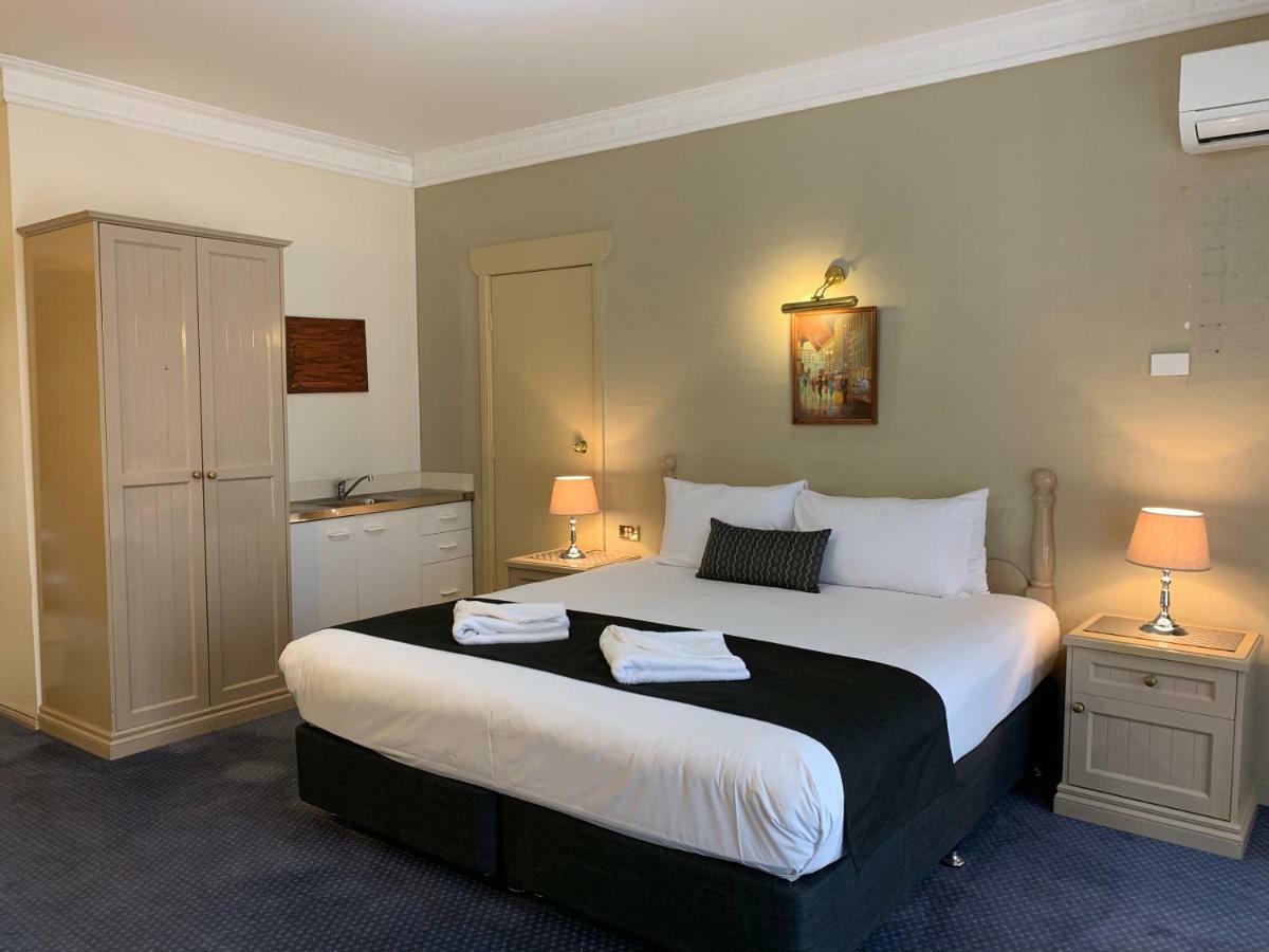Heritage Motor Inn Гоулбёрн Экстерьер фото