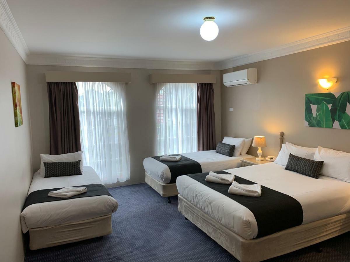 Heritage Motor Inn Гоулбёрн Экстерьер фото